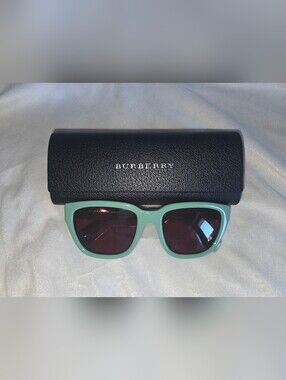 Brand NEW Burberry Women's Sunglasses B4277 3761